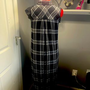 Button down black & white plaid slits on side shirt/ dress. Size S.